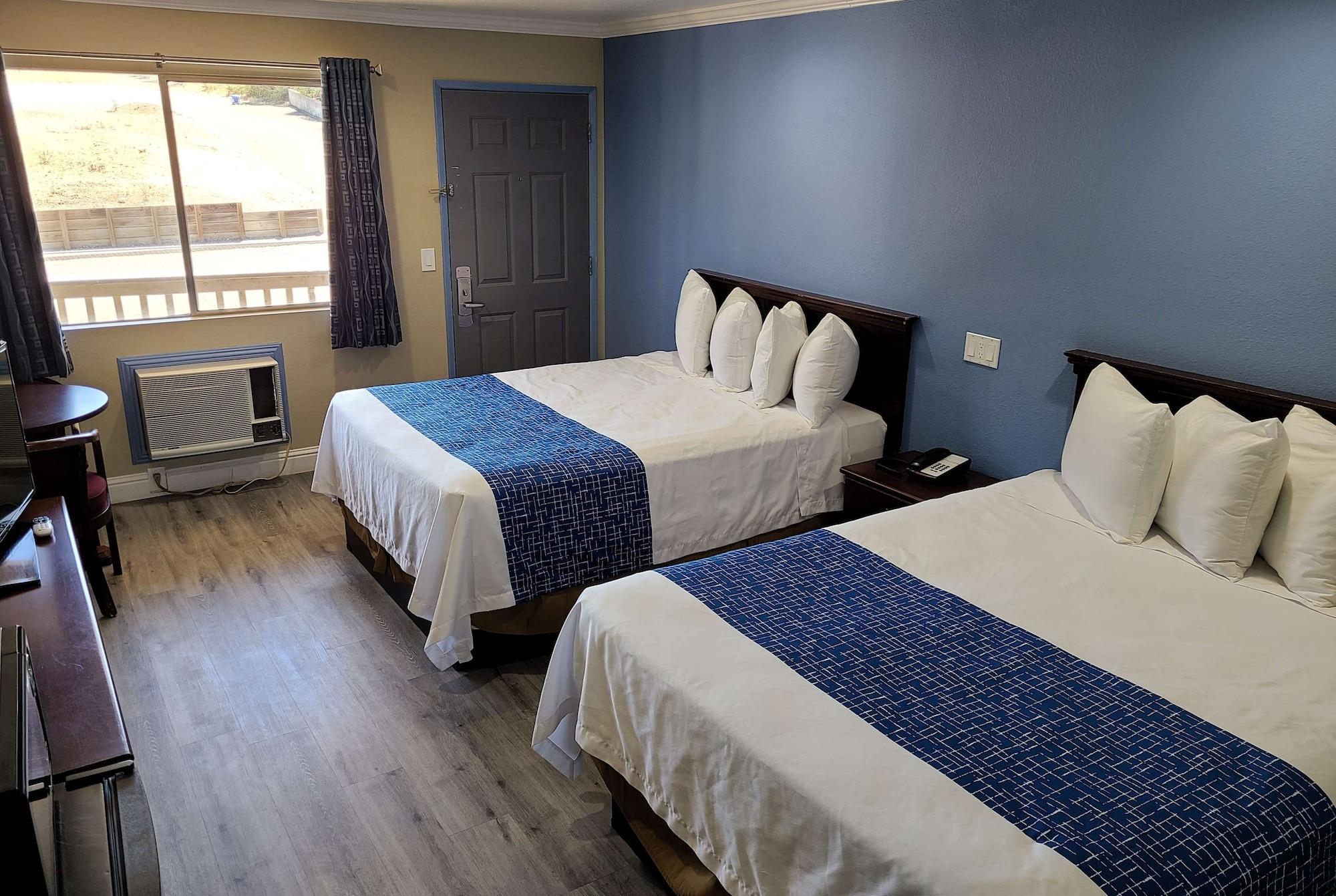 Travelodge By Wyndham Clearlake Exterior photo